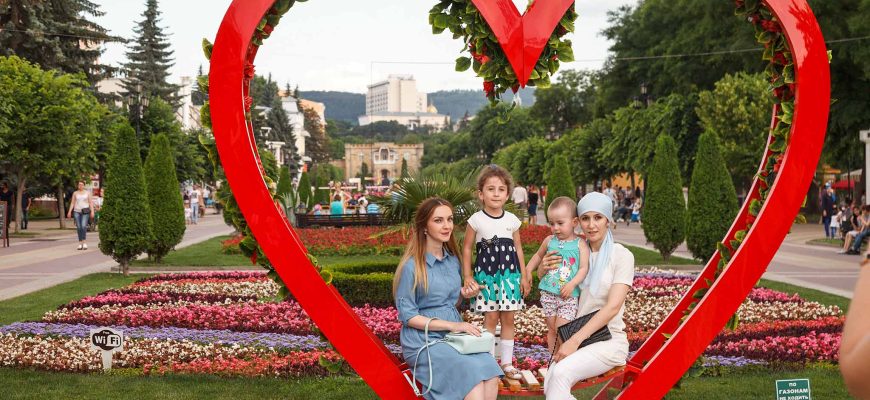 marketingovaya strategiya dlya tematicheskogo parka v kmv