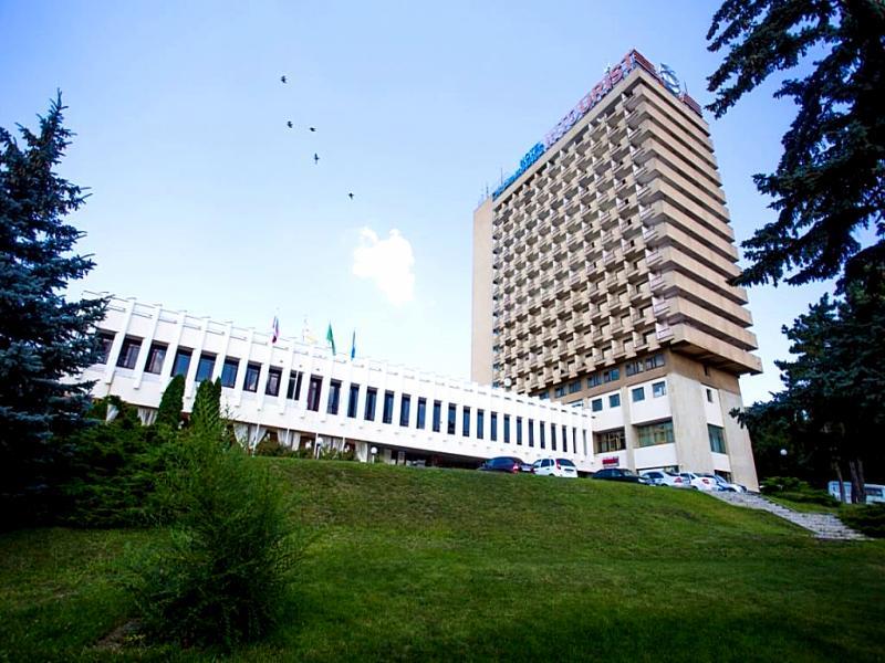 programmy ekologicheskoy otvetstvennosti oteley kmv 2