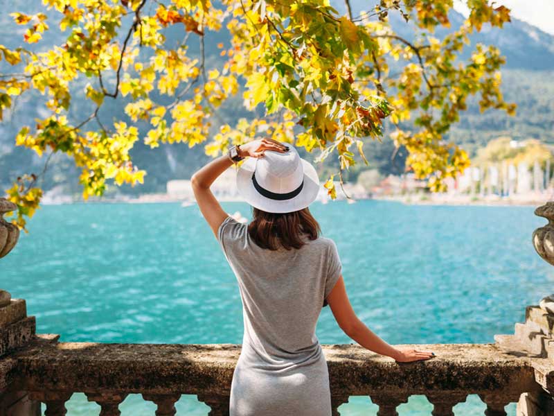 sezonnost i vliyanie na udovletvorennost turistov otdyhom na kmv