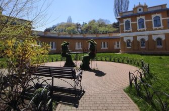 vliyanie personala na udovletvorennost turistov uslugami kmv