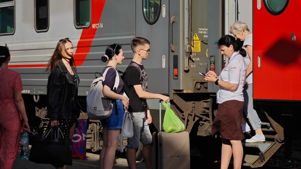 vliyanie turizma na zheleznodorozhnye perevozki v regione kmv 2